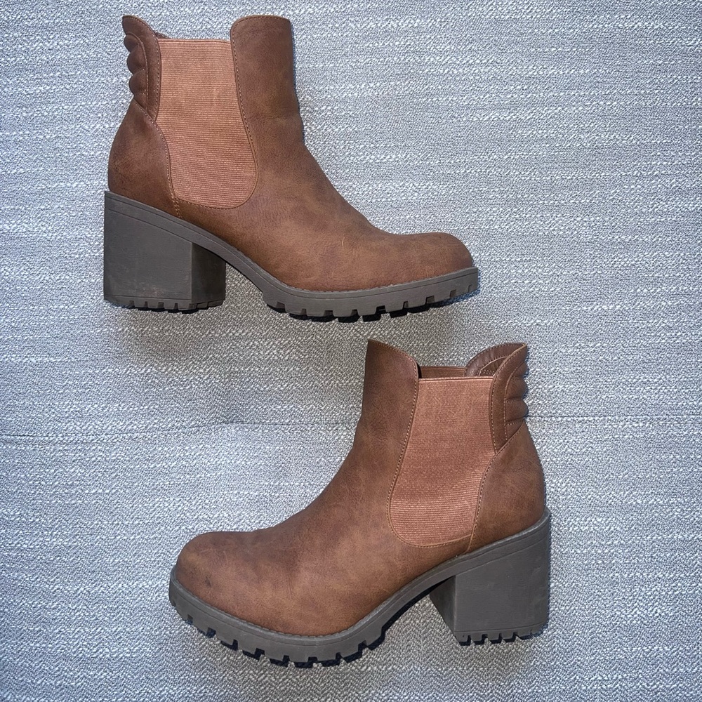 Dirty Laundry Brown Ankle Boots
